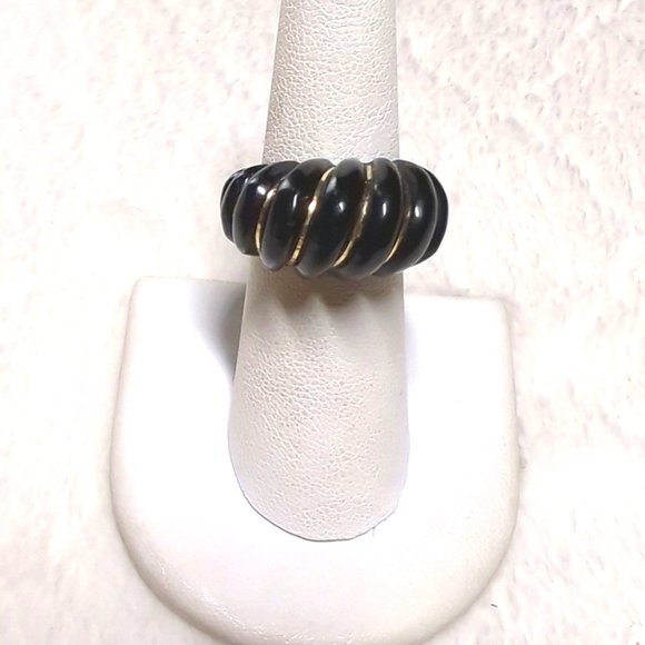 Vintage Rare Women's 70s Black Onyx Dome Ring and 14k Gold Thread - Picture 9 of 9